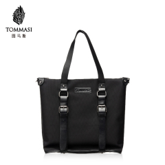 意大利Tommasi 男士手提包 单肩斜跨包 黑色条纹加黑色皮带装饰