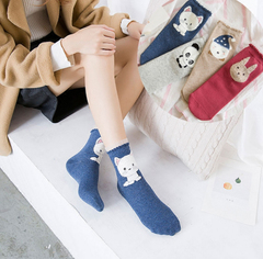 4双装袜子女士秋冬厚保暖袜中筒运动纯棉学院风韩国可爱卡通短袜