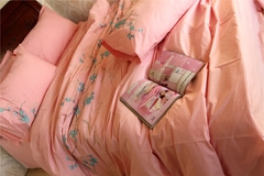 特价床上用品外贸原单1.8m纯棉绣花四件套双人全棉被套刺绣纯粉色