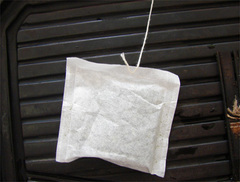 萌岩茶叶 特价精选铁观音茶沫（袋泡茶）－０．２元／袋约４克