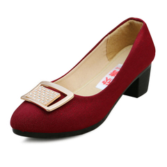 时尚老北京布鞋秋款妈妈鞋红色中年人单鞋粗跟妇女鞋34码中跟女鞋