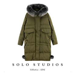 SOLO STUDIOS/ 北欧小众设计 侧边毛球大狐狸毛领中长款加厚棉服