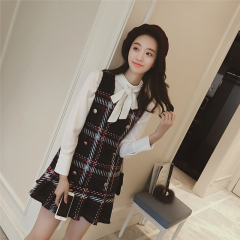 哚啦冬装新款2016韩版学院风格子V领无袖背带裙女流苏连衣裙1221