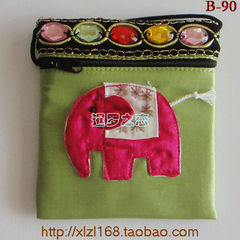 皇冠店泰国曼谷手工泰丝绸缎浅绿大象斜背女包斜挎小包B-80~90
