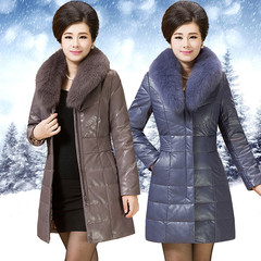 冬季中老年羽绒服女时尚妈妈装皮衣中长款大码加厚保暖修身皮外套
