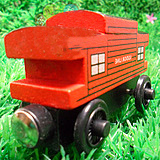 特价Thomas托马斯火车头实木玩具小火车原木磁性 塑料轮子更坚固