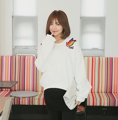 韩国孕妇装正品代购明星范套头休闲图案卫衣冬款刺绣白色宽松上衣