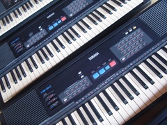 雅马哈 KB-130 二手电子琴 61键带滑音轮民族音色 KB130