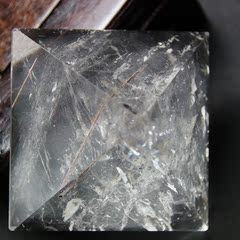 水晶摆件 天然白水晶铜条发晶水晶金字塔水晶摆件 57mm