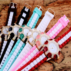 【特卖】2014新款手表 女款 时尚潮人创意款带钻手表硅胶表