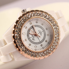热卖韩国时尚新款镶钻情侣手表防陶瓷手表镶钻女士时尚手表双排钻