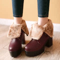 英伦学院风加绒保暖马丁靴冬季女学生棉鞋粗跟高跟厚底休闲短筒靴