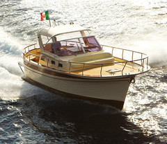意大利进口13米 法佩Fratelli aprea 39尺玻璃钢双机豪华游艇现货