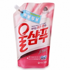 韩国进口正品 爱敬洗衣液 中性3倍衣物保护功能 温和防变形1300ml