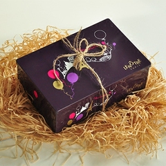 包邮法国时尚巴黎铁盒铁盒饼干盒巧克力盒装饰盒欧洲法式风情铁盒