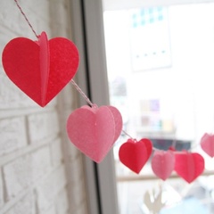 创意红色桃心情人节装饰品心型商场橱窗氛围布置用品道具拉花挂饰