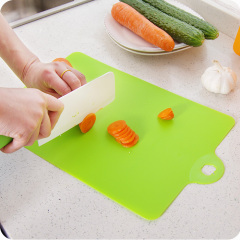 厨房可弯曲抗菌砧板 日式超薄软性分类砧板可悬挂切菜板水果砧板